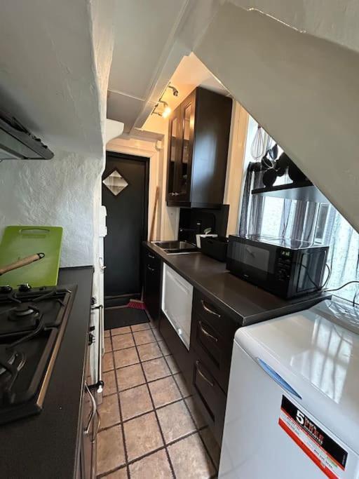 Cozy Apartment In Popular Street برغن المظهر الخارجي الصورة